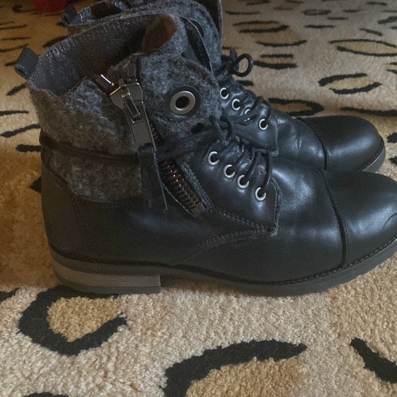 Another fall fun boot! - Picture 2 of 7